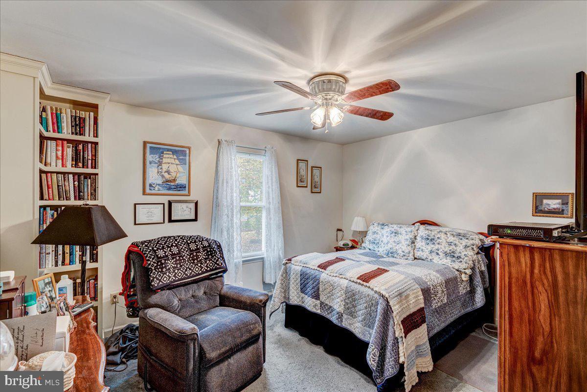 LAKE OF THE WOODS - Residential