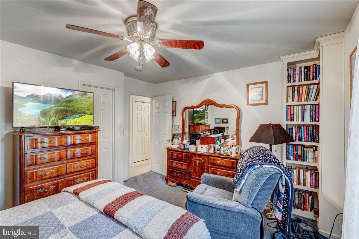 LAKE OF THE WOODS - Residential