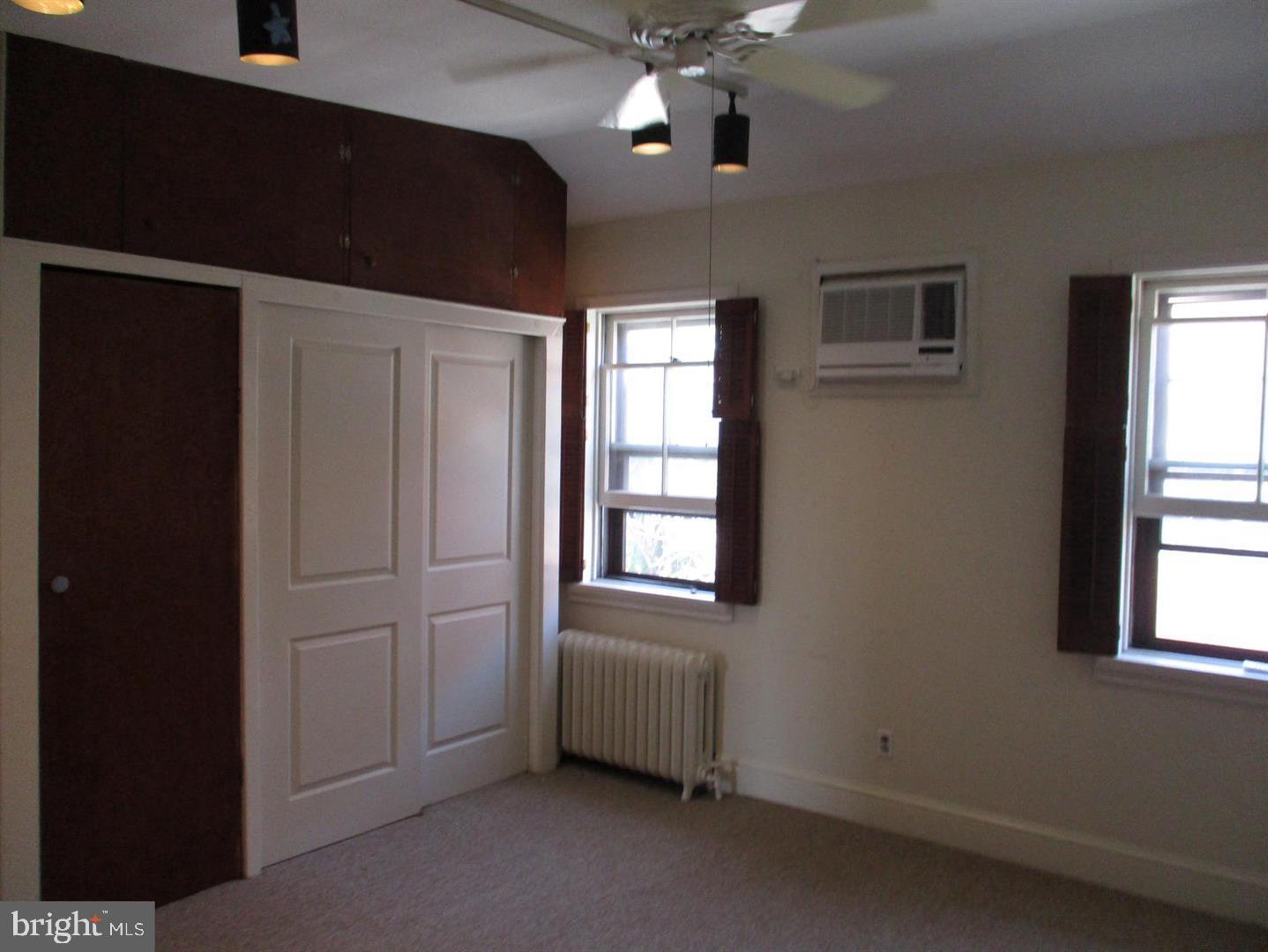 GRADUATE HOSPITAL - Residential Income