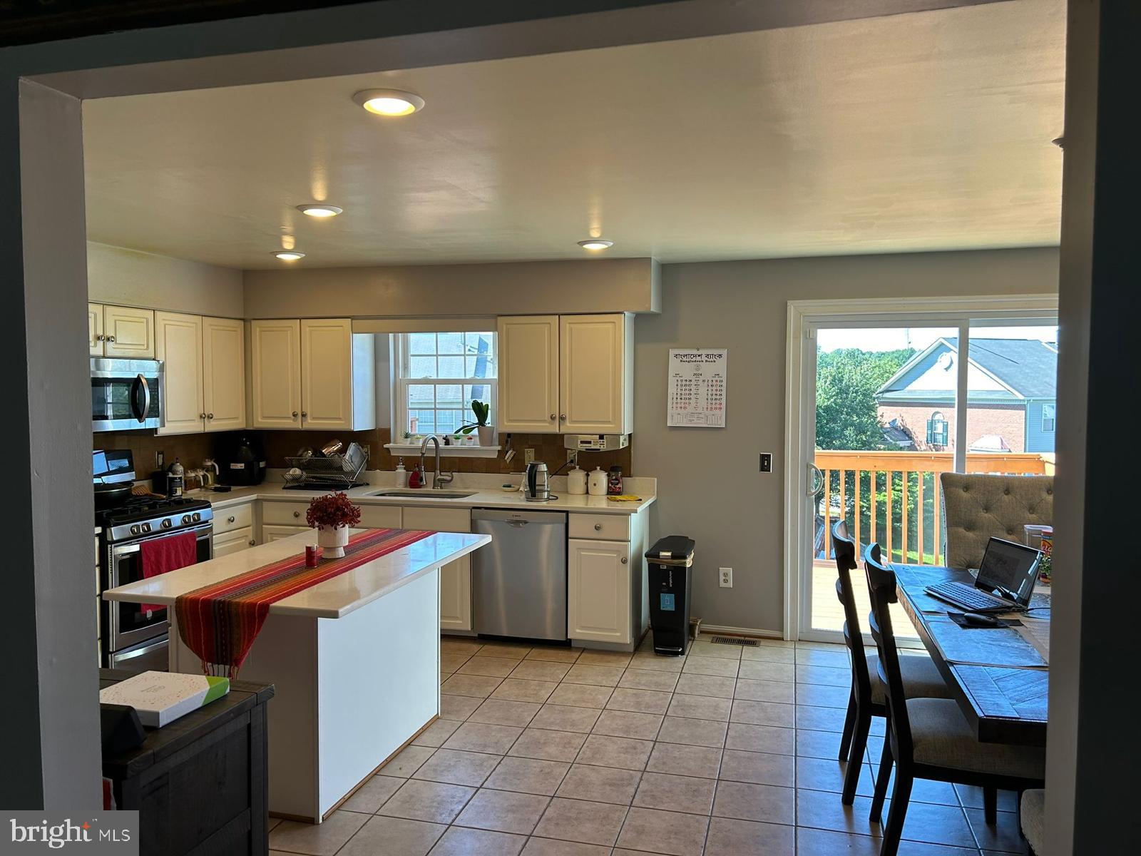 LYONS GATE - Residential Lease