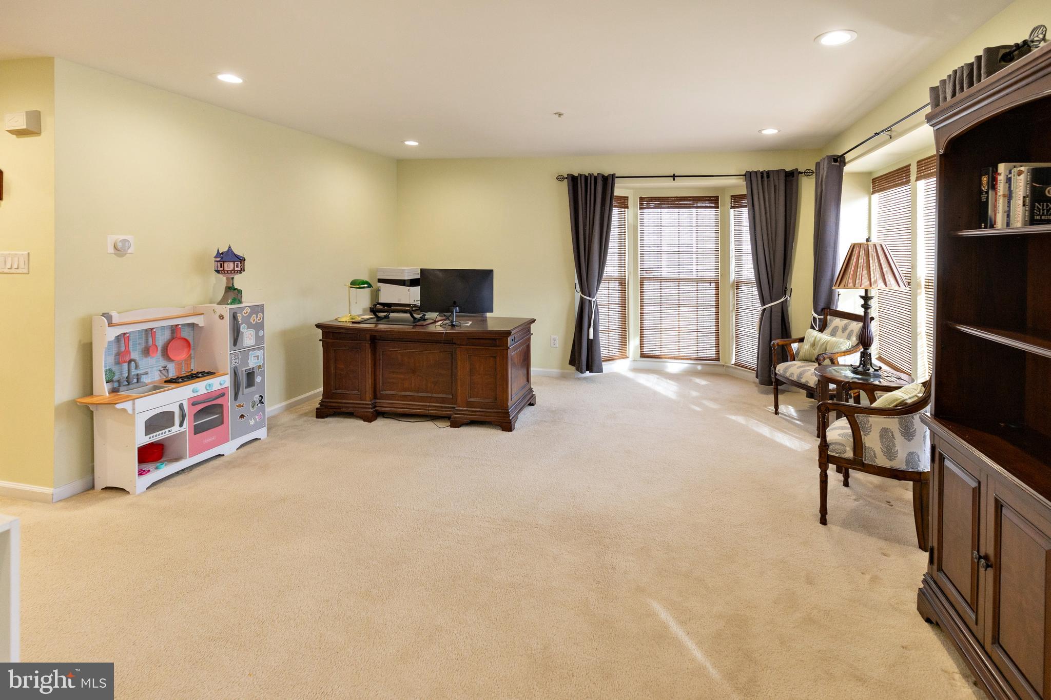 GREENBRIAR - Residential