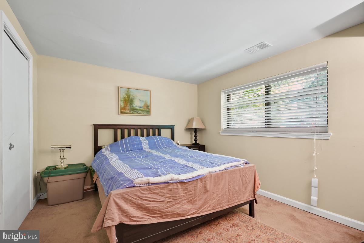 VILLAGE OF OWEN BROWN - Residential