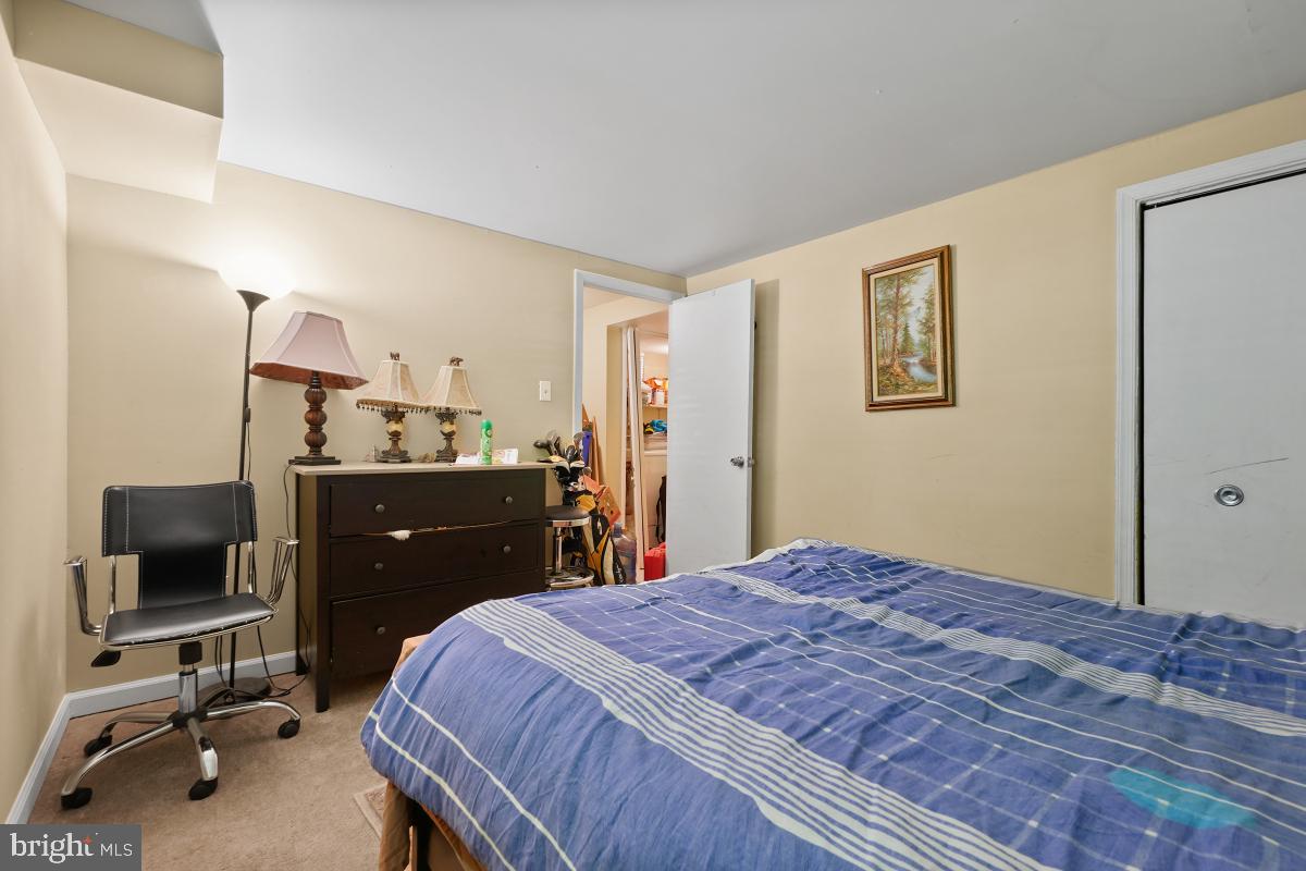 VILLAGE OF OWEN BROWN - Residential