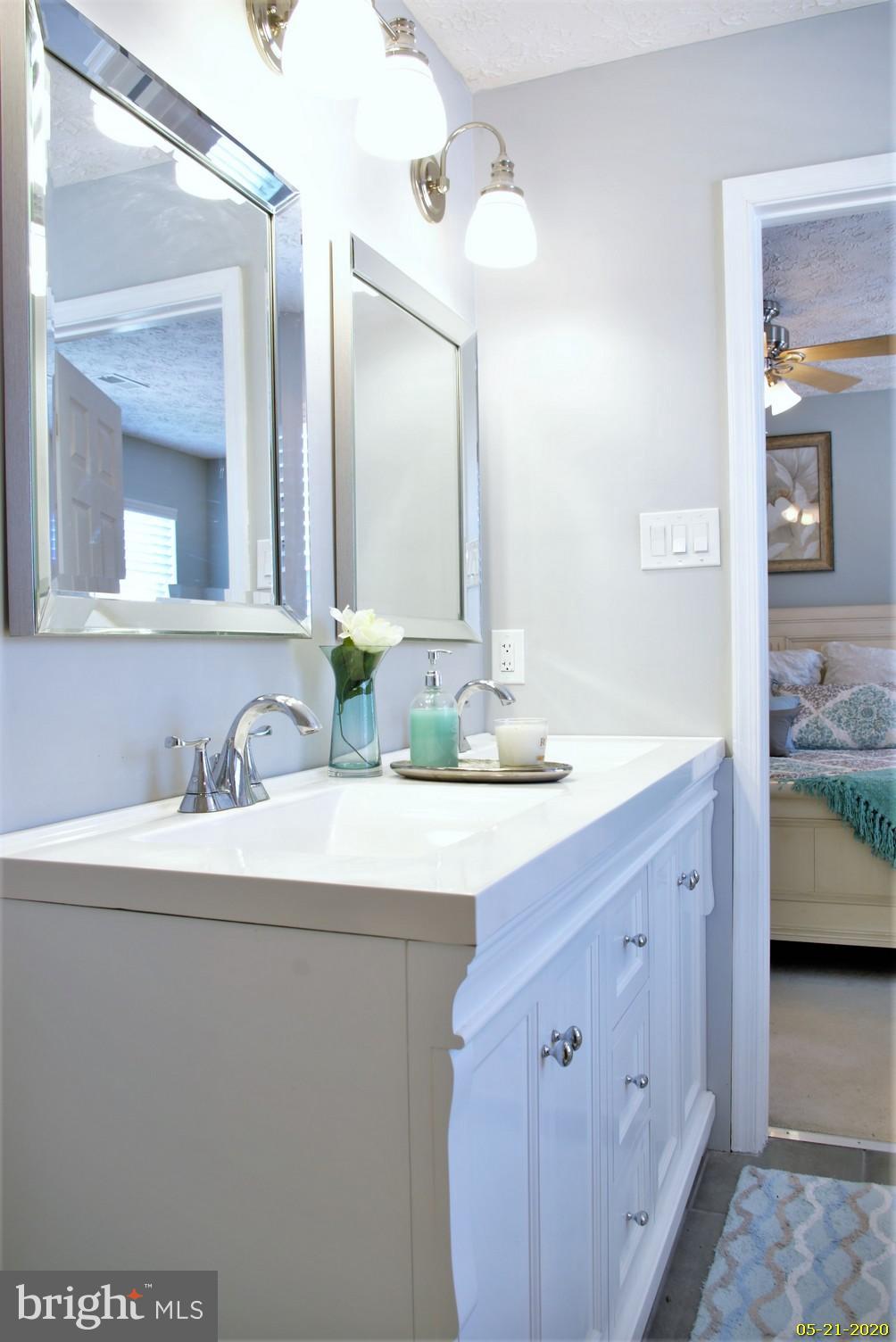 HARFORD TOWN - Residential