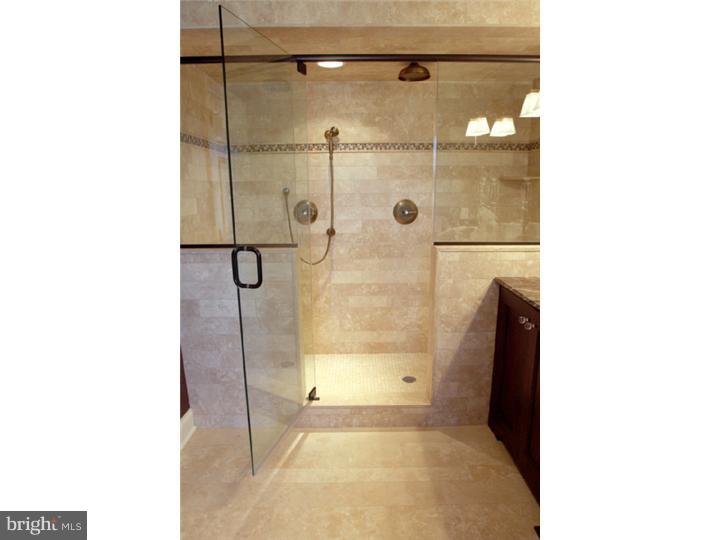 CANAL STREET - Residential