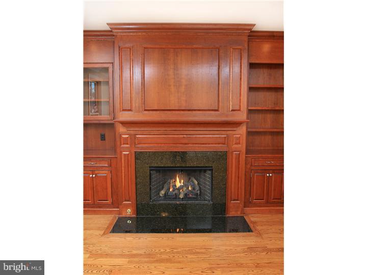 CANAL STREET - Residential