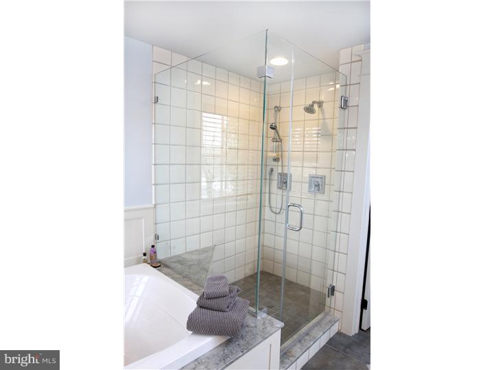 CANAL STREET - Residential