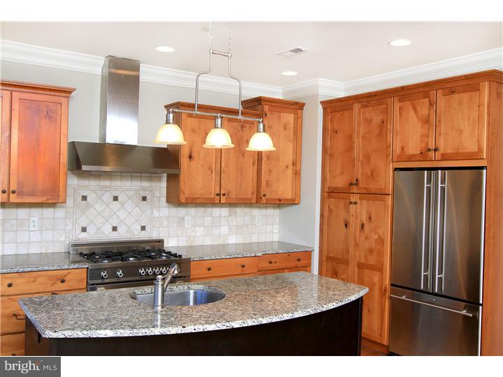 CANAL STREET - Residential