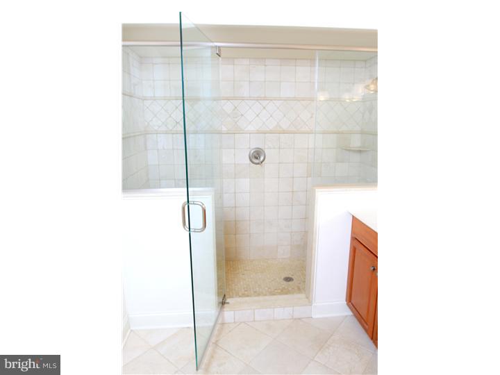 CANAL STREET - Residential