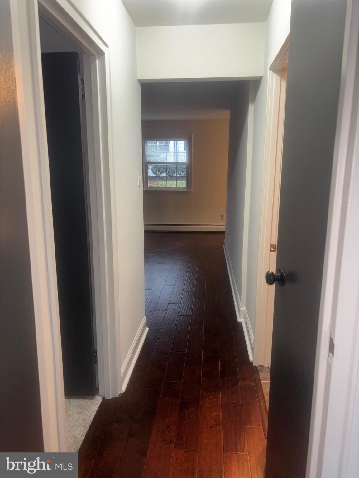 VALLEY HOUSE - Residential Lease