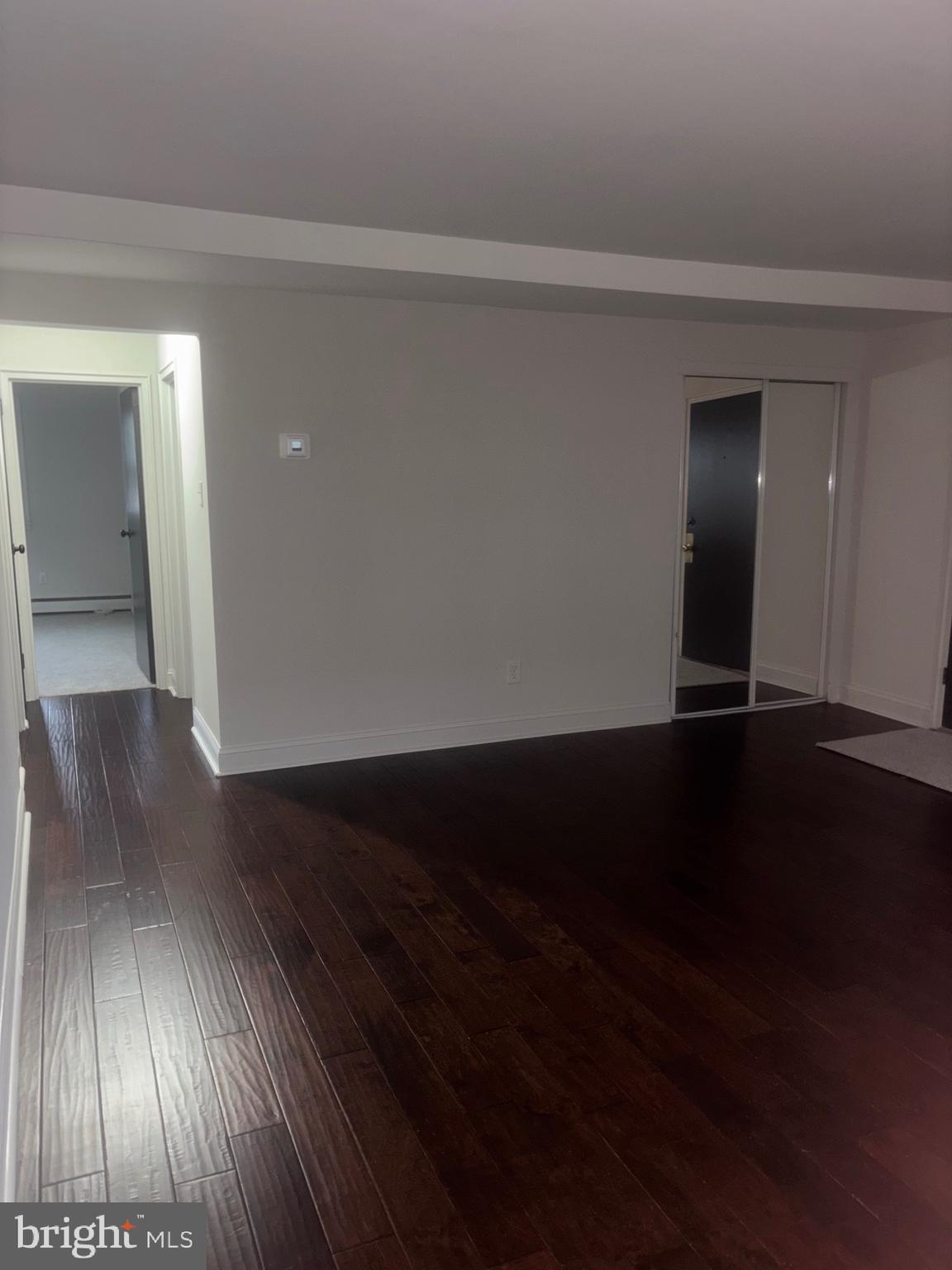 VALLEY HOUSE - Residential Lease