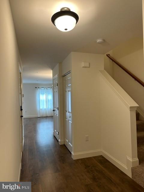 CREEKVALE - Residential Lease