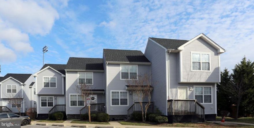 16 Residential Properties Fully Occupied Located in Chesapeake Beach an area that features an extensive water park, boardwalk and fishing pier.  DO NOT DISTURB TENANTS.  SPEAK ONLY WITH AGENT.

8 - Two Bedrooms (946-960 sq ft each) 
8 - Three Bedrooms (1044-1077 sq ft each)
Units are 100% Electric, paid by tenant
Water/Sewer and Trash paid by owner
Built in 2001
Property Land Area 25,700 SF
Located in Chesapeake Beach an area that features an extensive water park, boardwalk, and 
fishing pier.