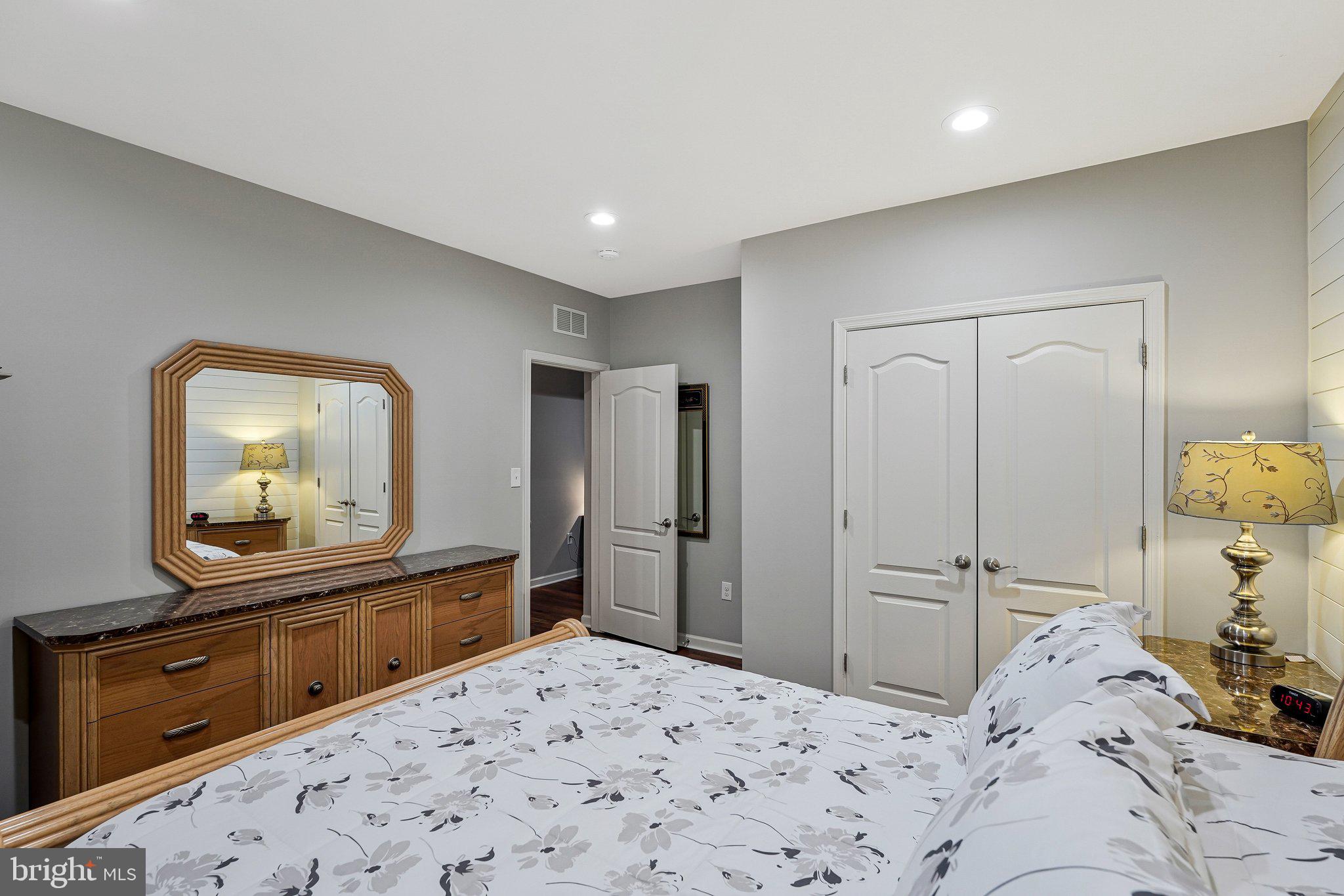 BRAMBLETON - Residential