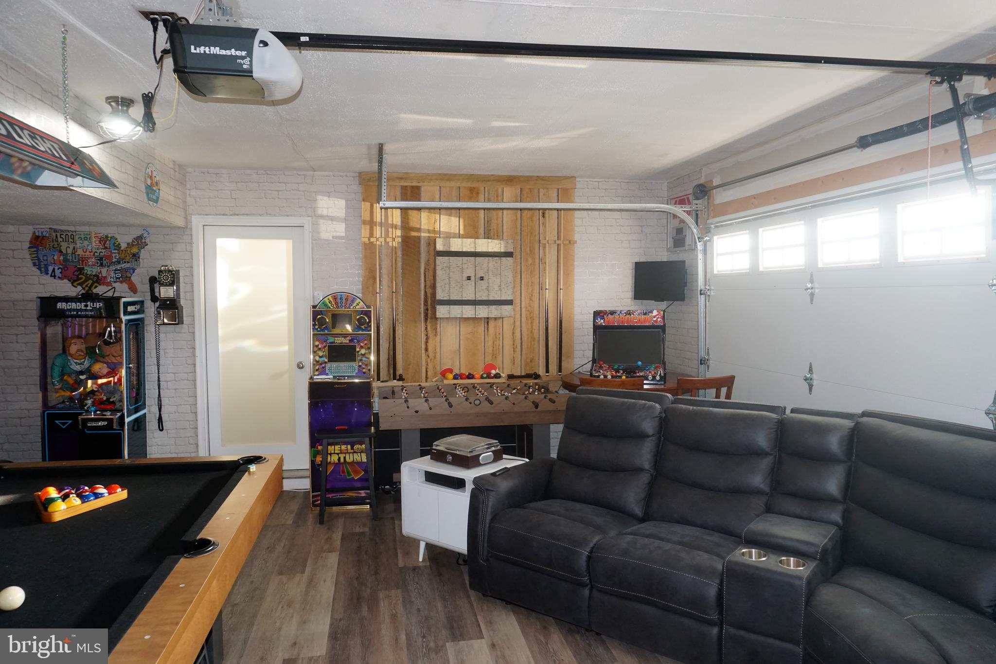 BUTLERS BRIDGE - Residential