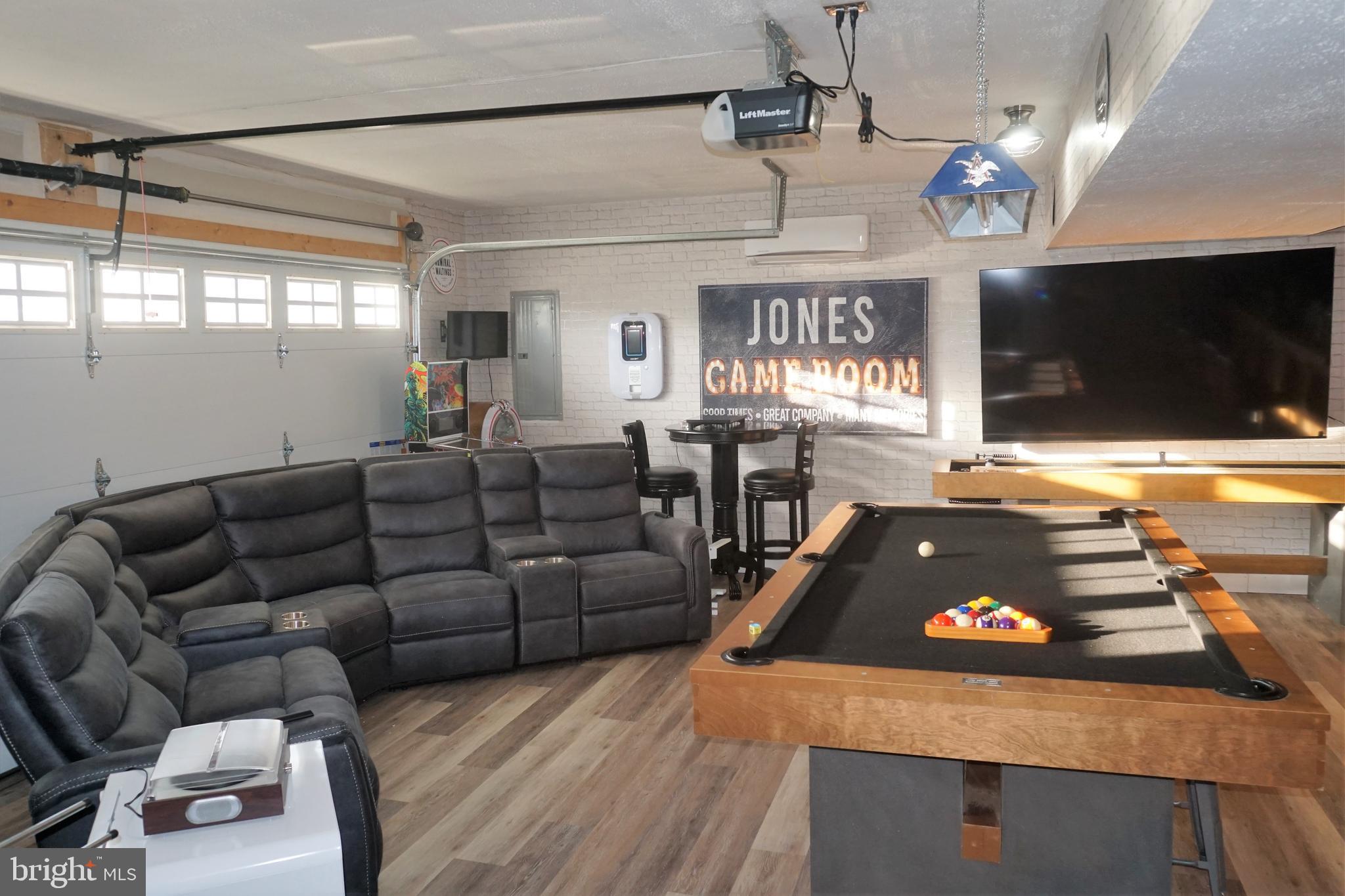 BUTLERS BRIDGE - Residential