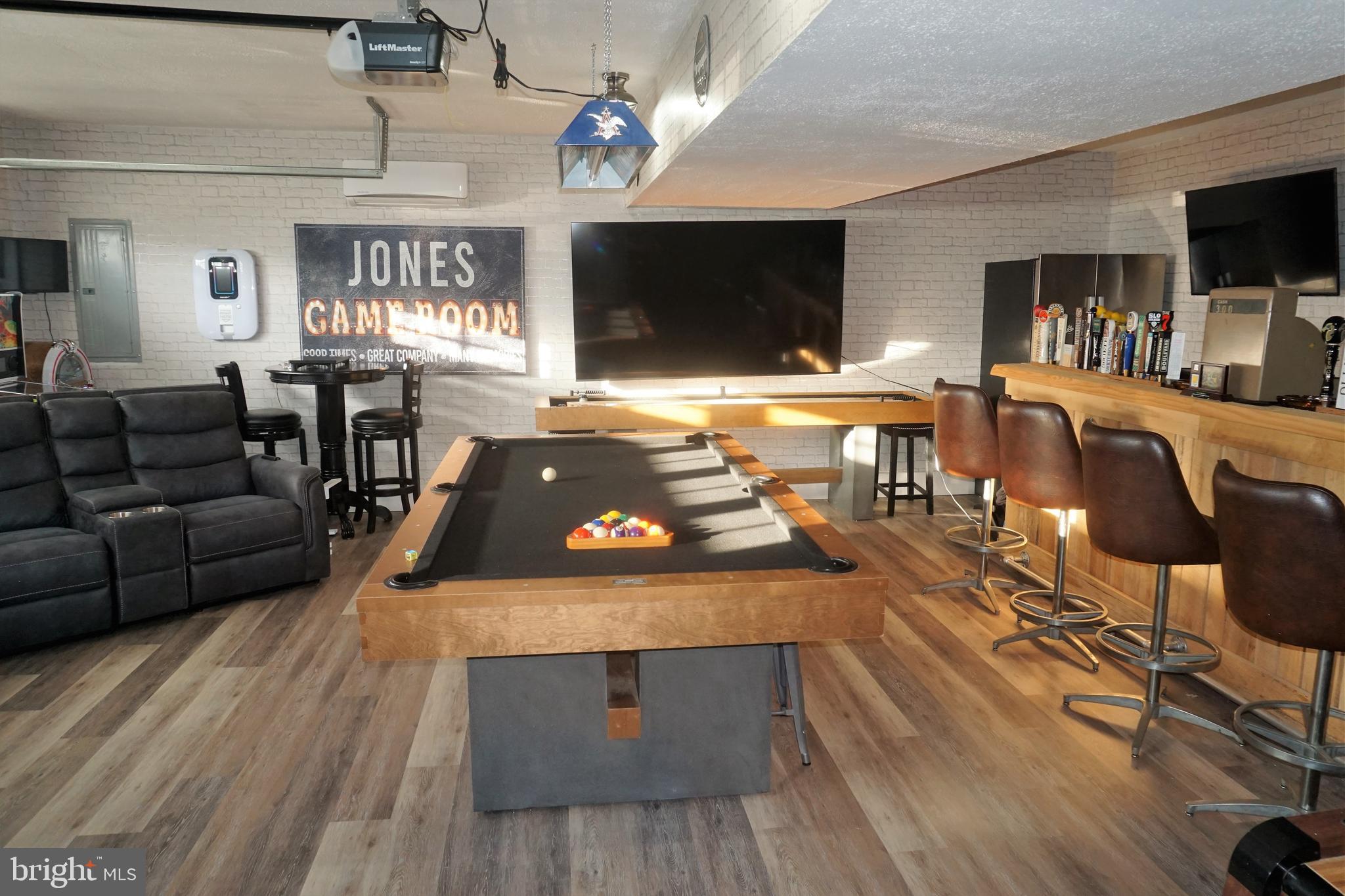 BUTLERS BRIDGE - Residential