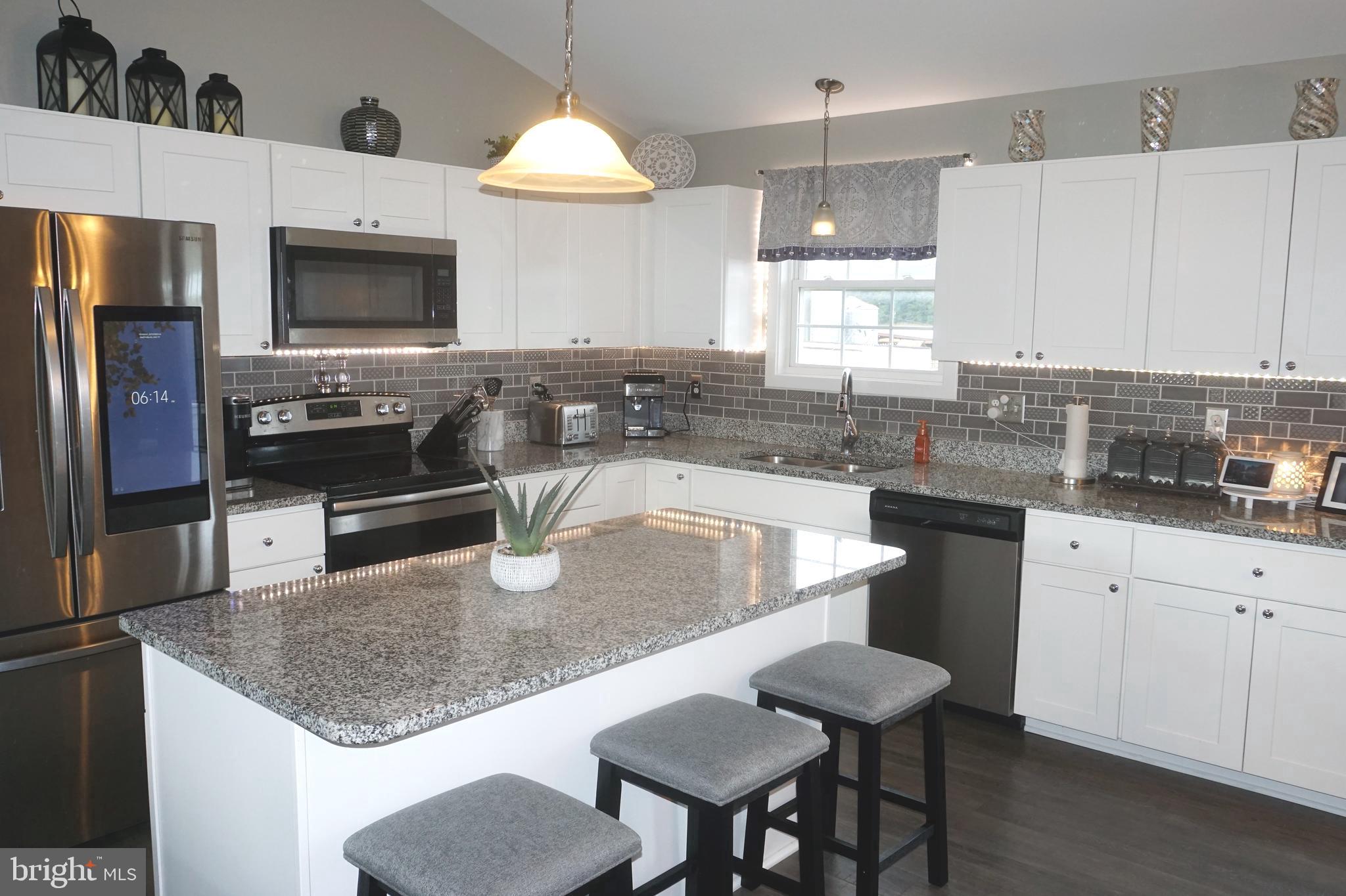 BUTLERS BRIDGE - Residential