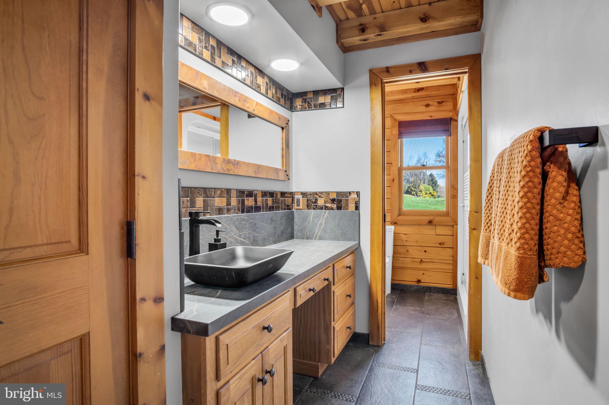 SHADY GROVE - Residential