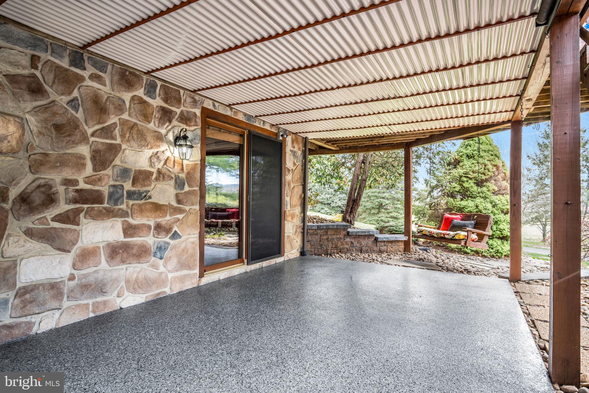 SHADY GROVE - Residential