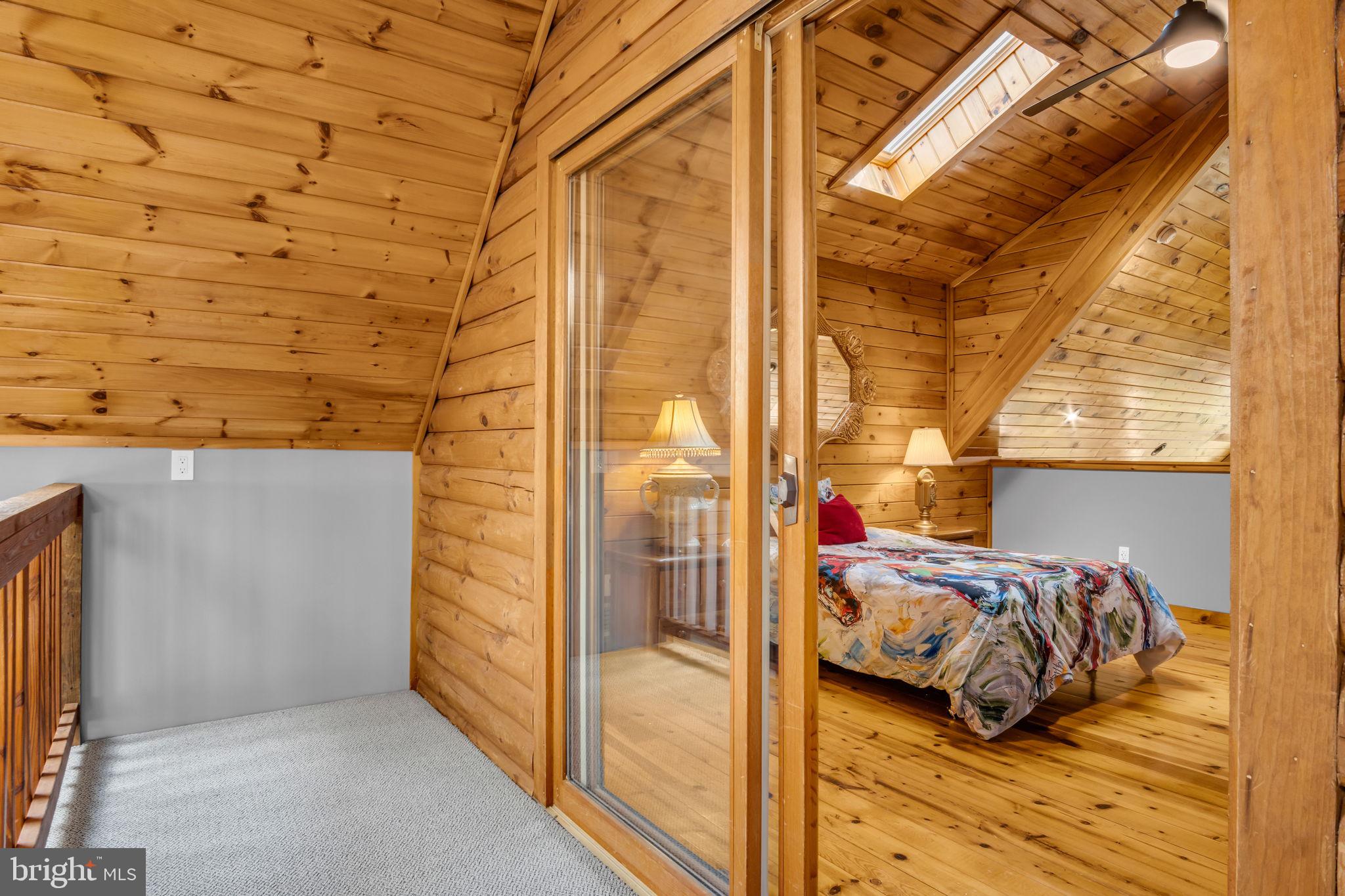 SHADY GROVE - Residential