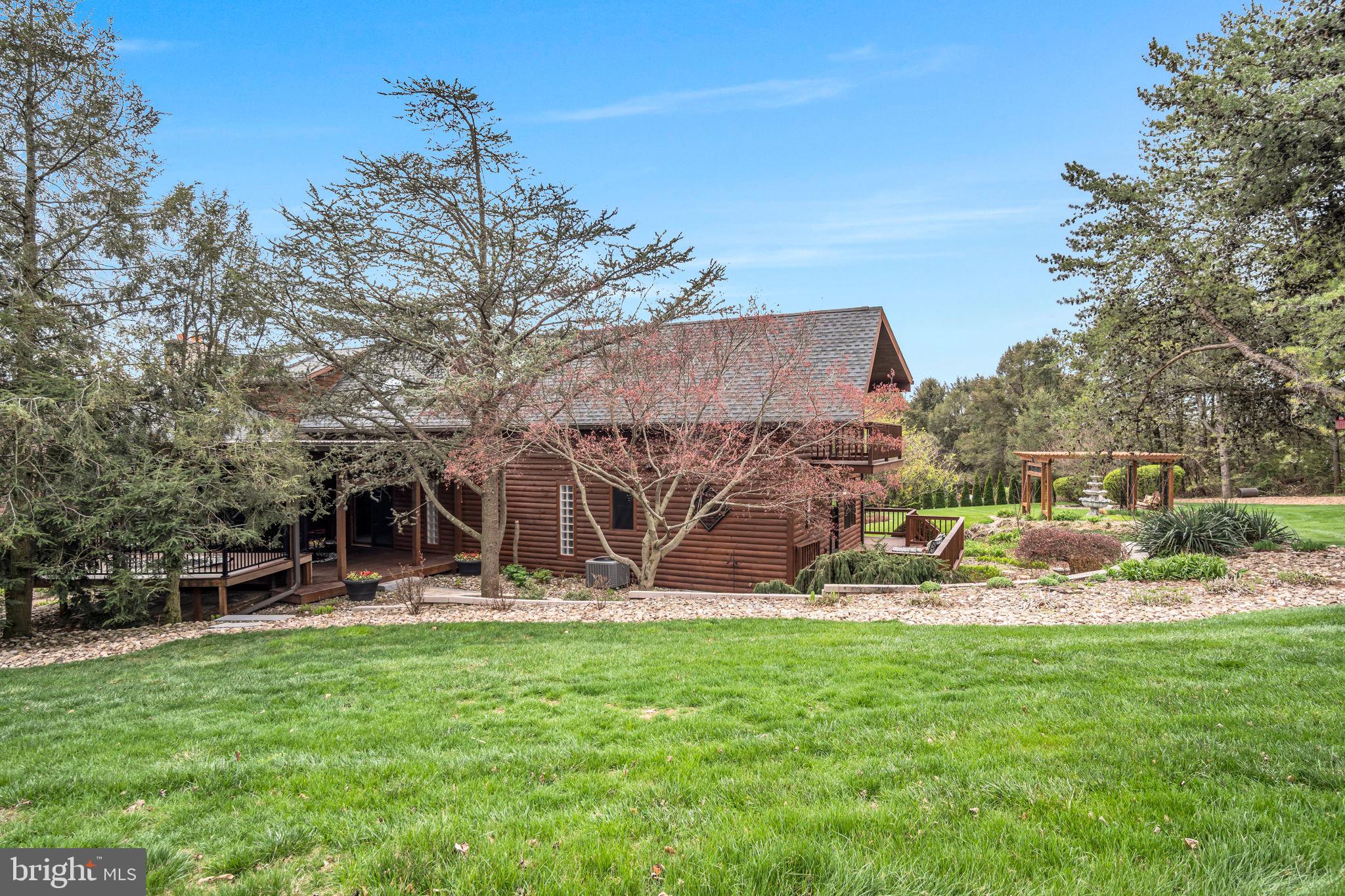 SHADY GROVE - Residential