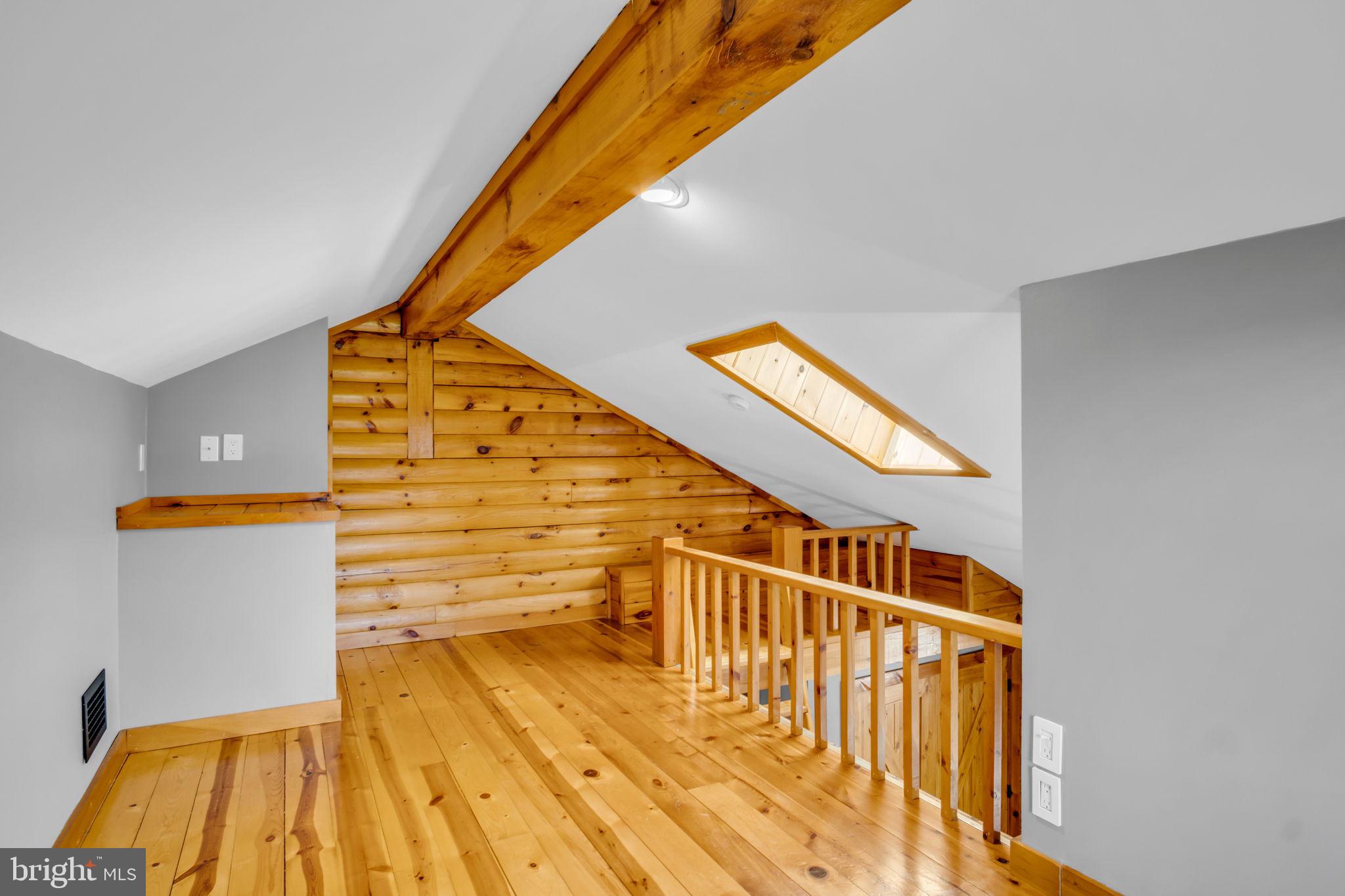 SHADY GROVE - Residential