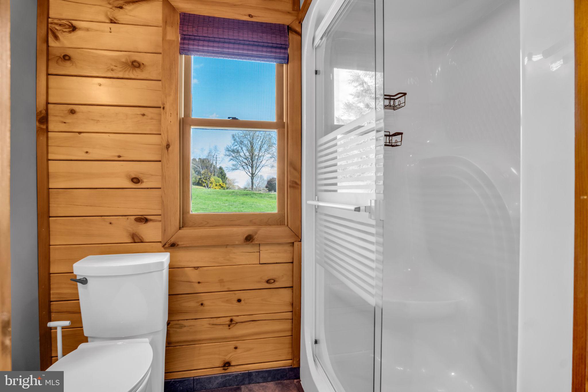 SHADY GROVE - Residential