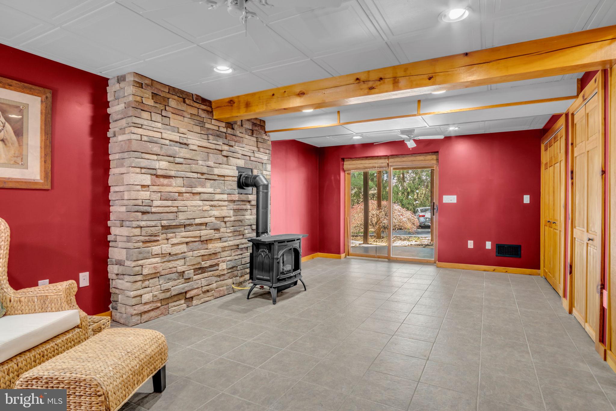 SHADY GROVE - Residential