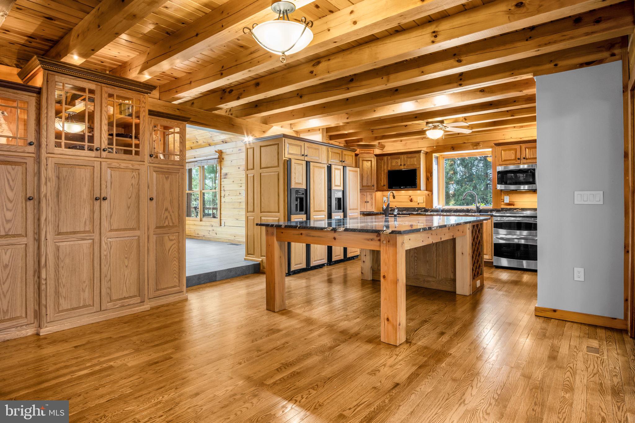 SHADY GROVE - Residential