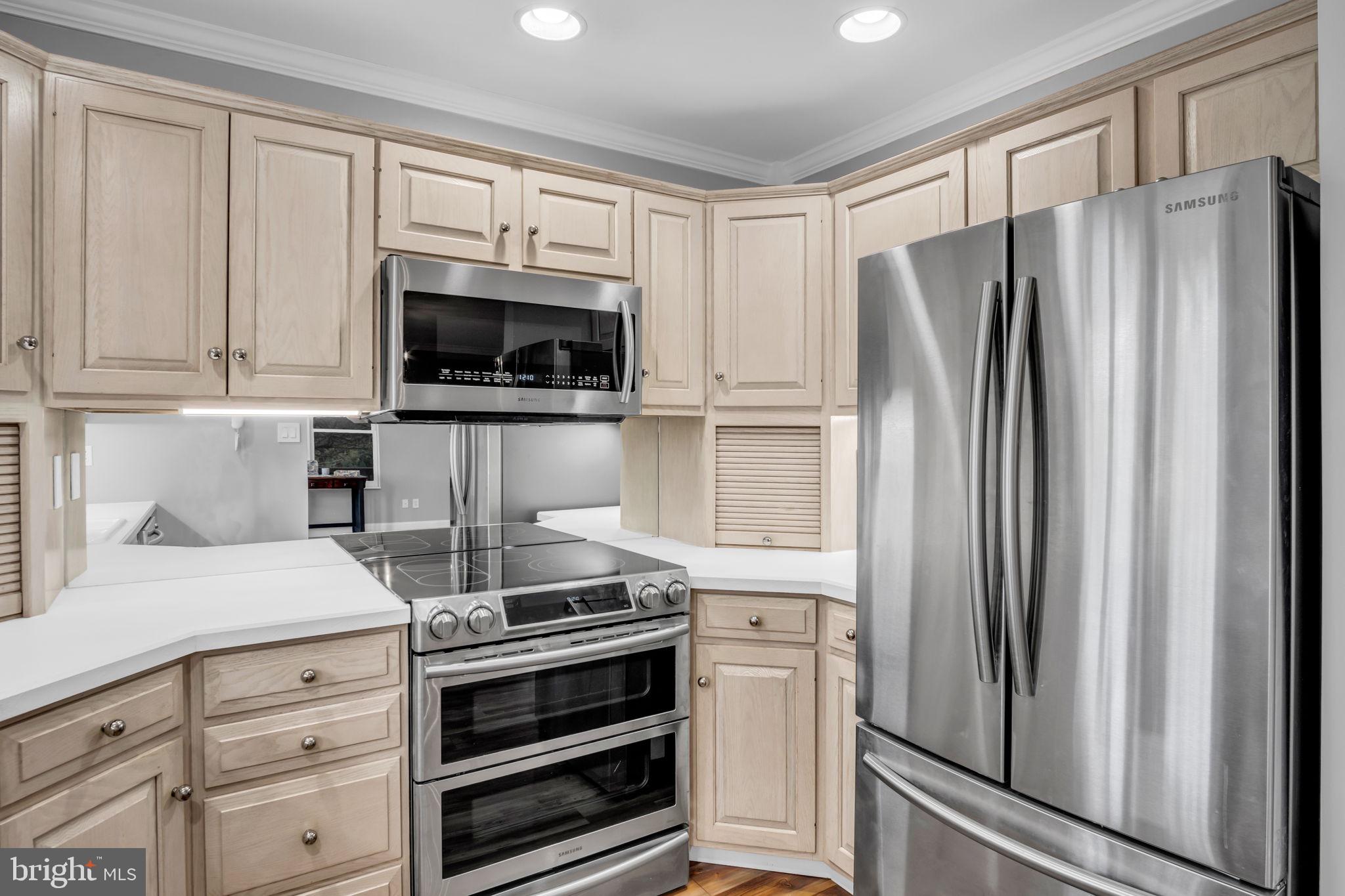 SHADY GROVE - Residential