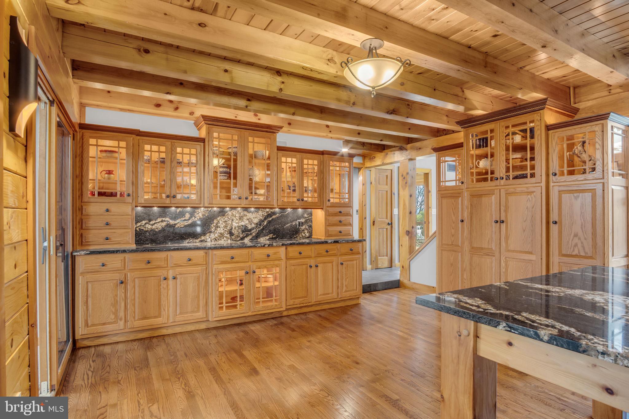 SHADY GROVE - Residential