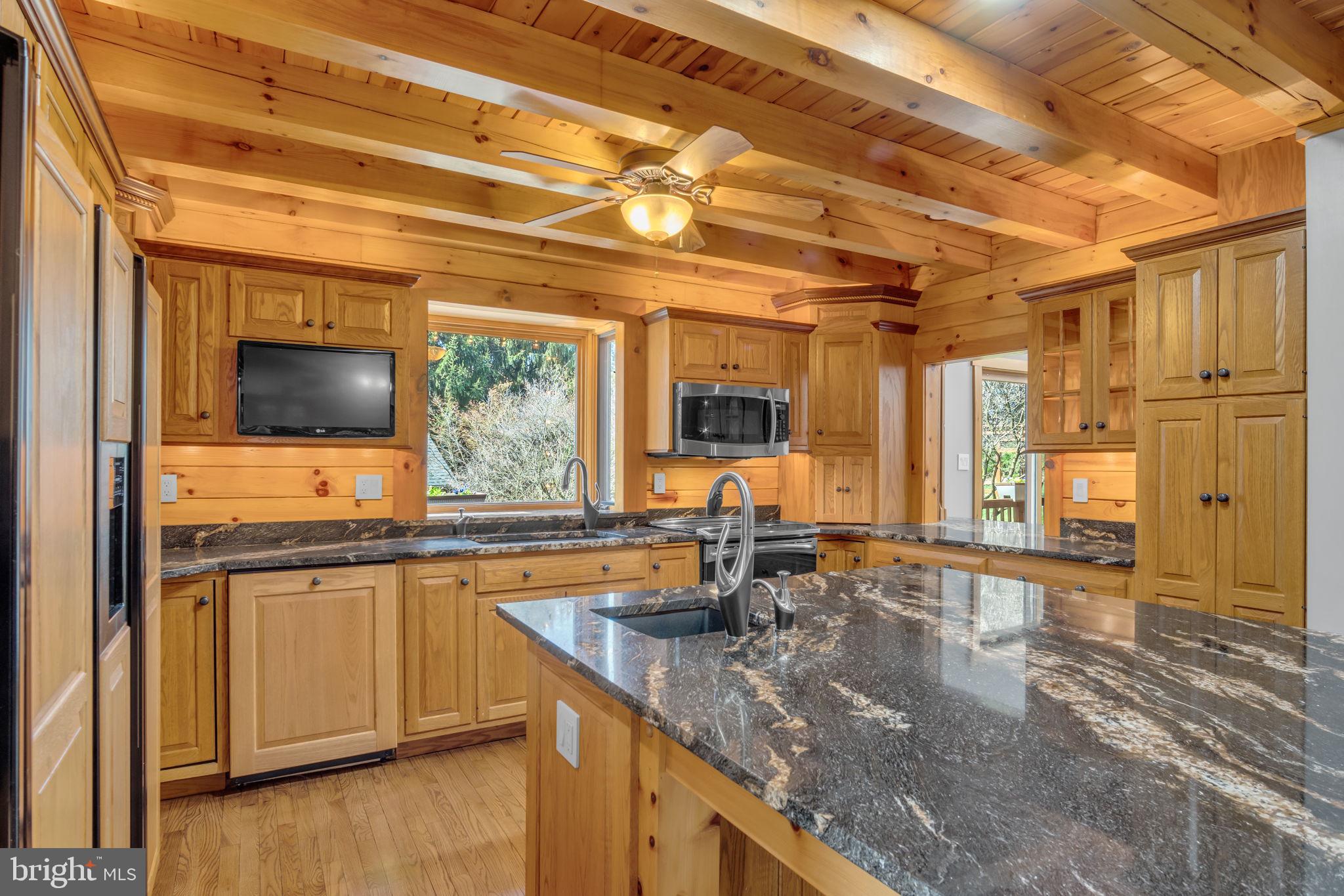 SHADY GROVE - Residential