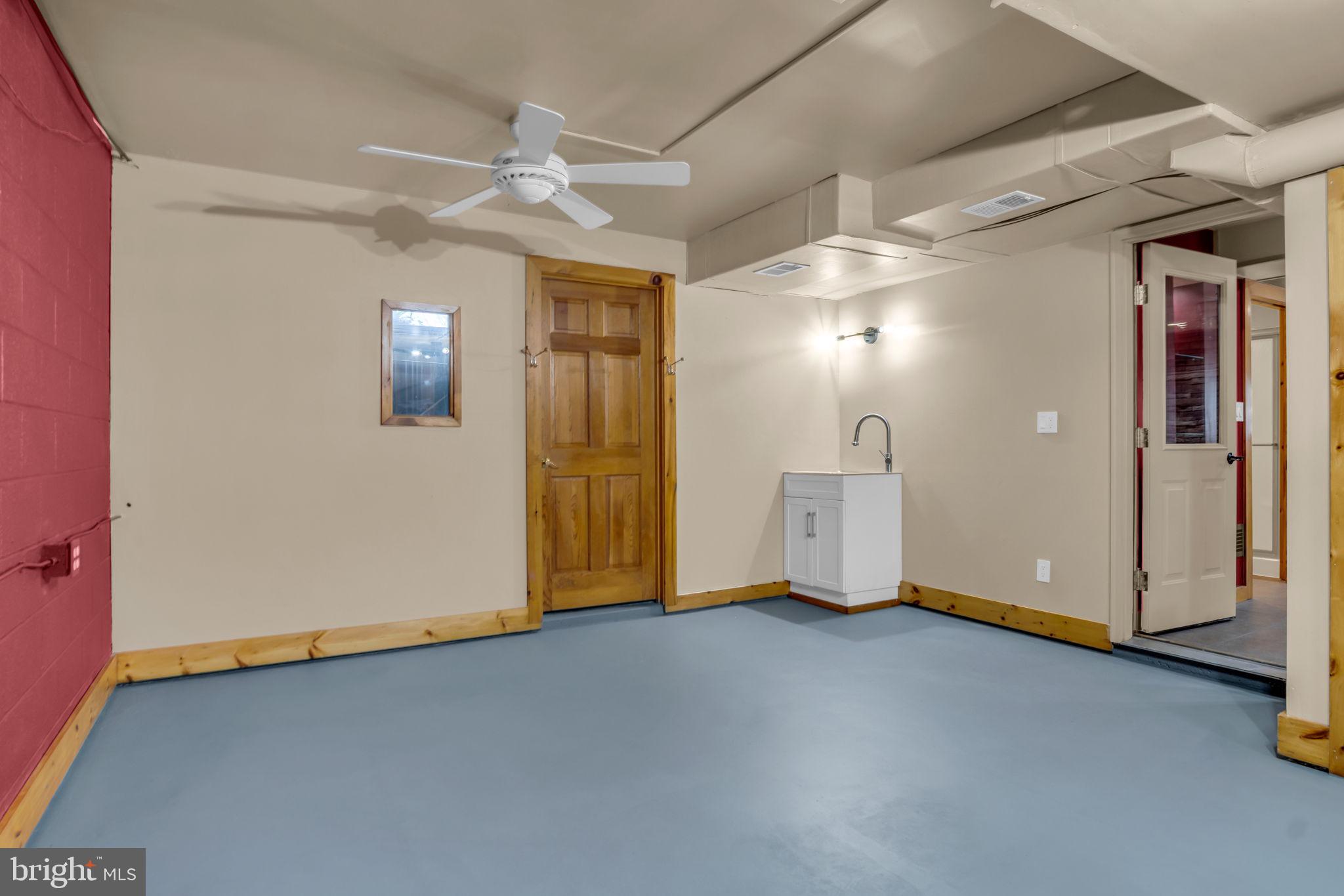 SHADY GROVE - Residential