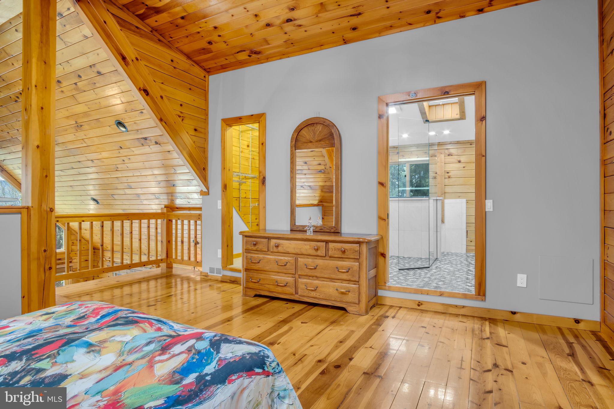 SHADY GROVE - Residential