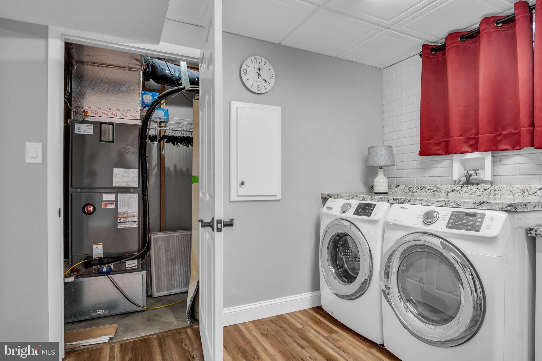 SHADY GROVE - Residential