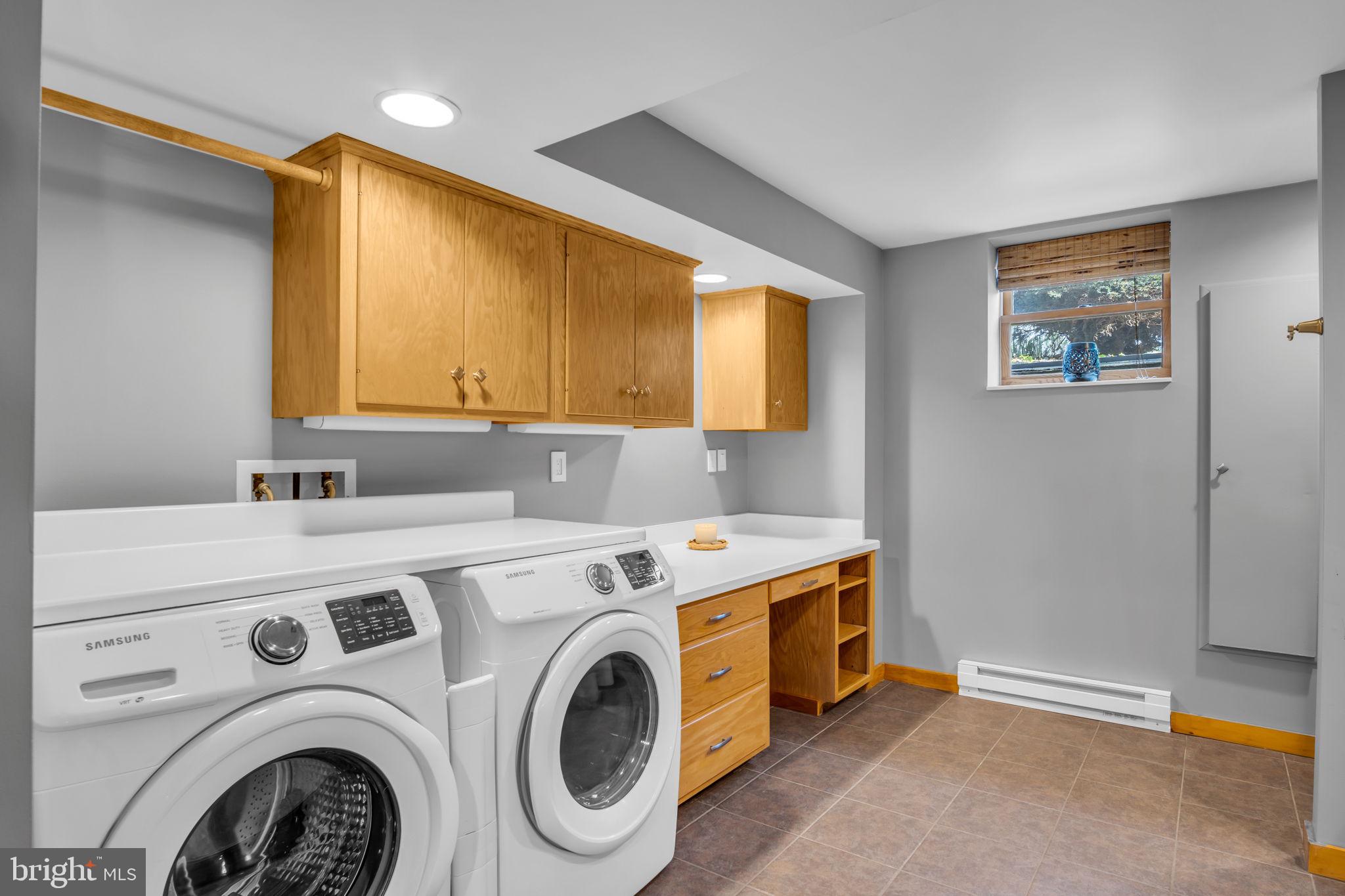 SHADY GROVE - Residential