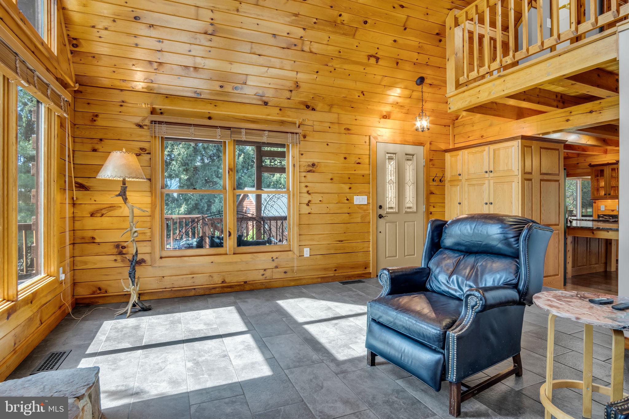 SHADY GROVE - Residential