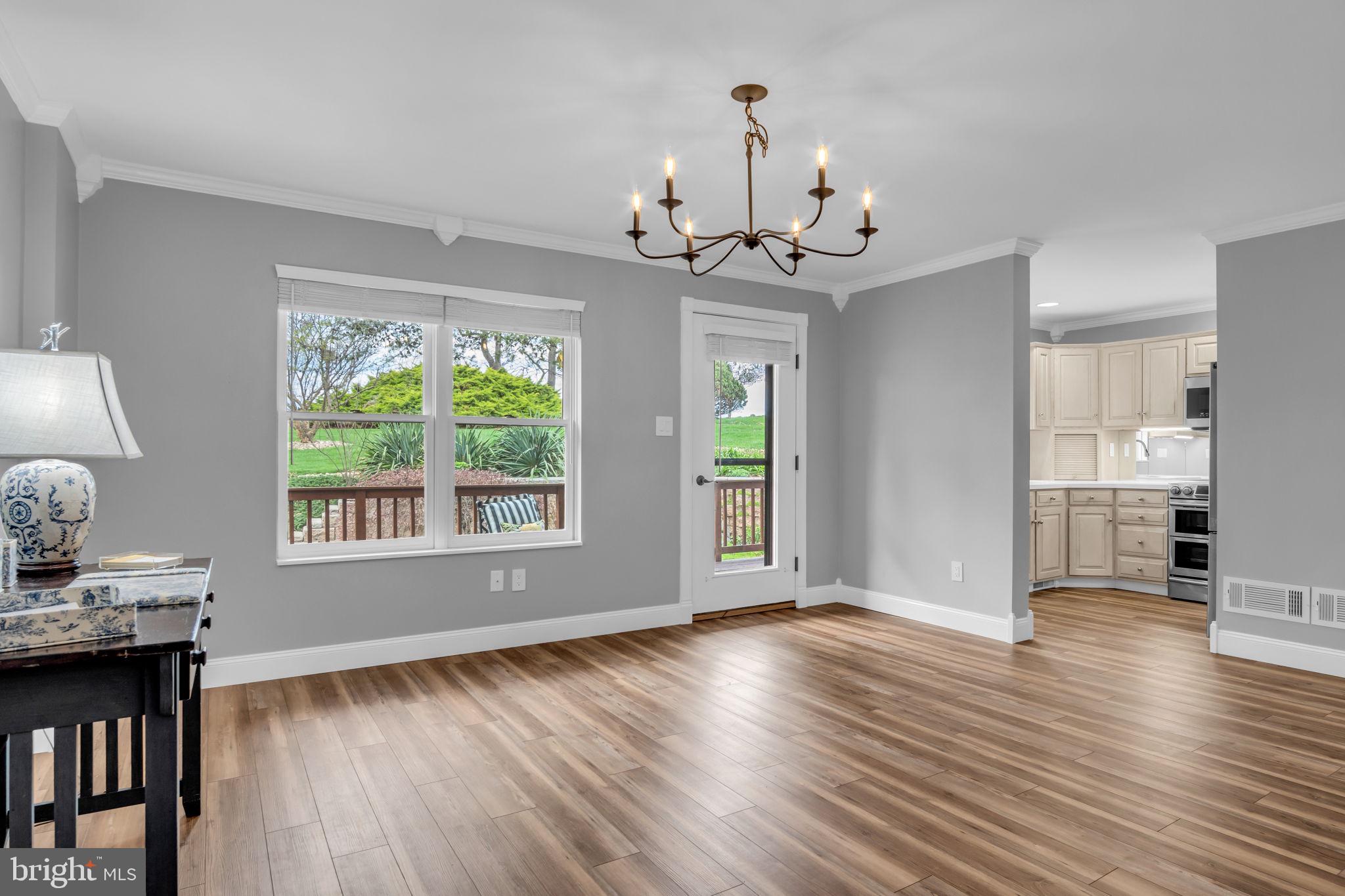 SHADY GROVE - Residential