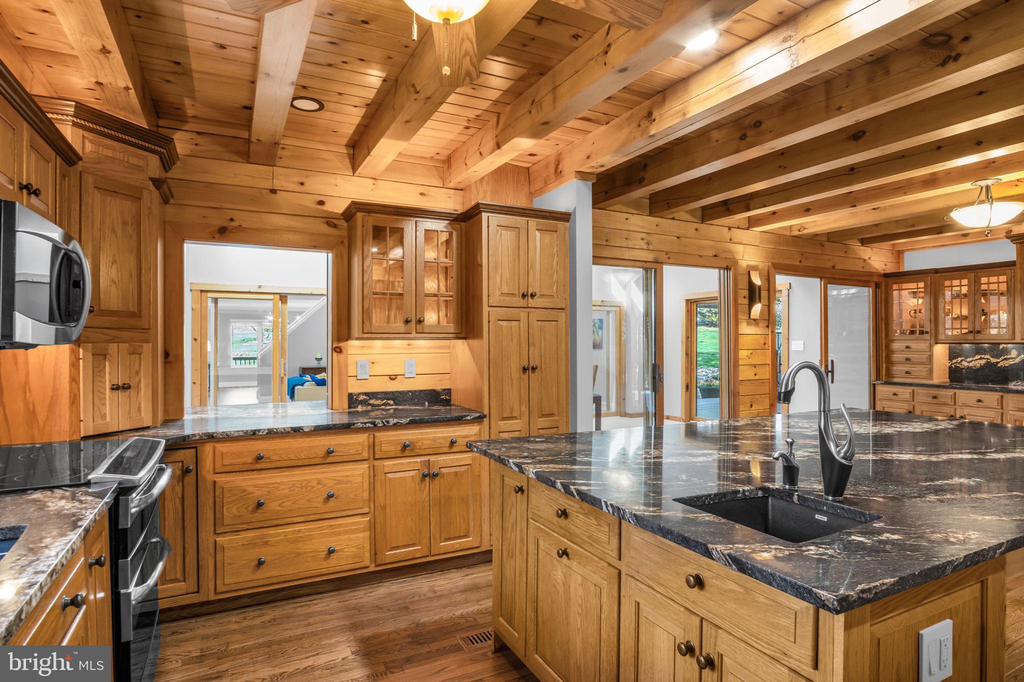 SHADY GROVE - Residential