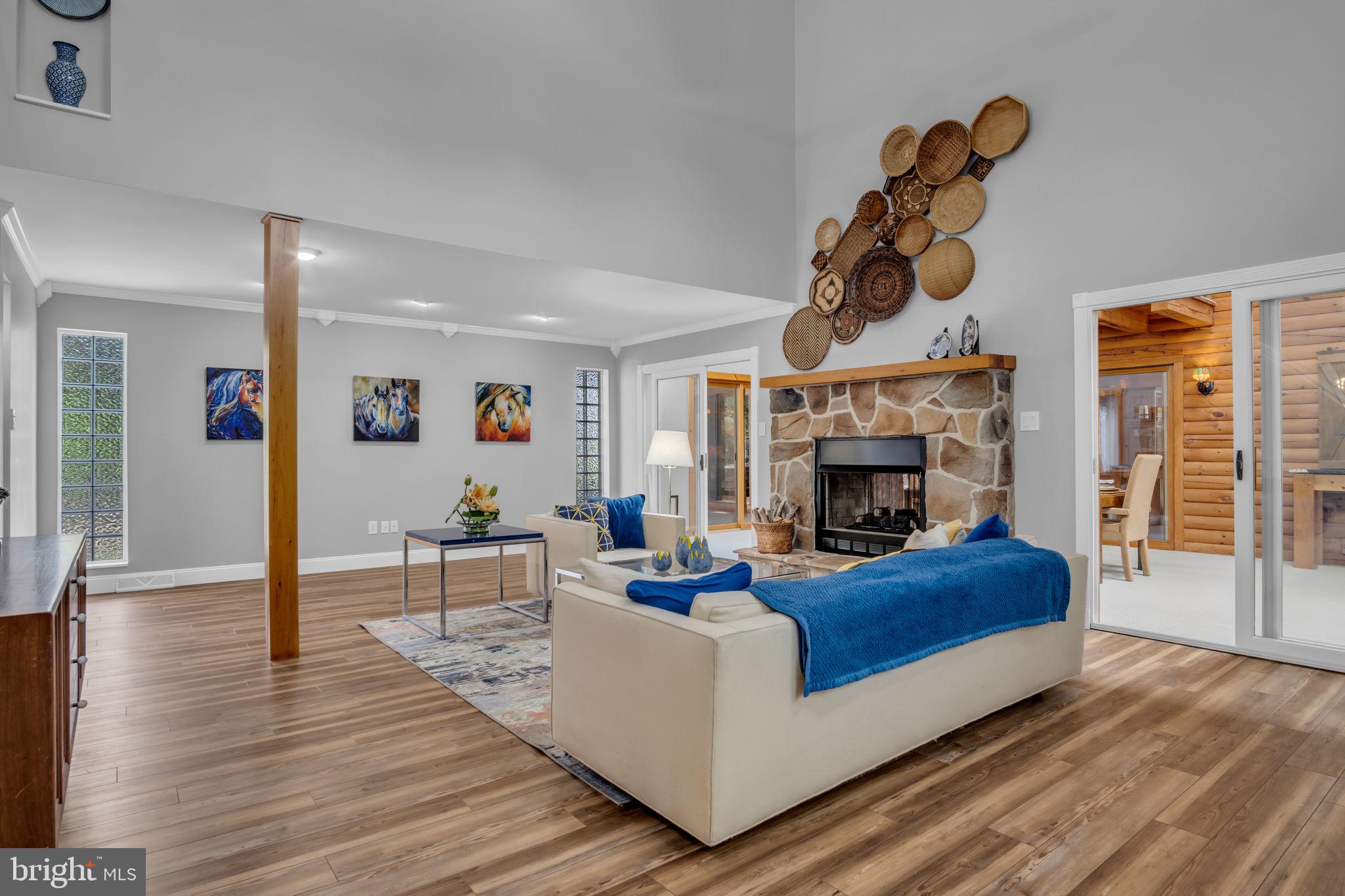 SHADY GROVE - Residential