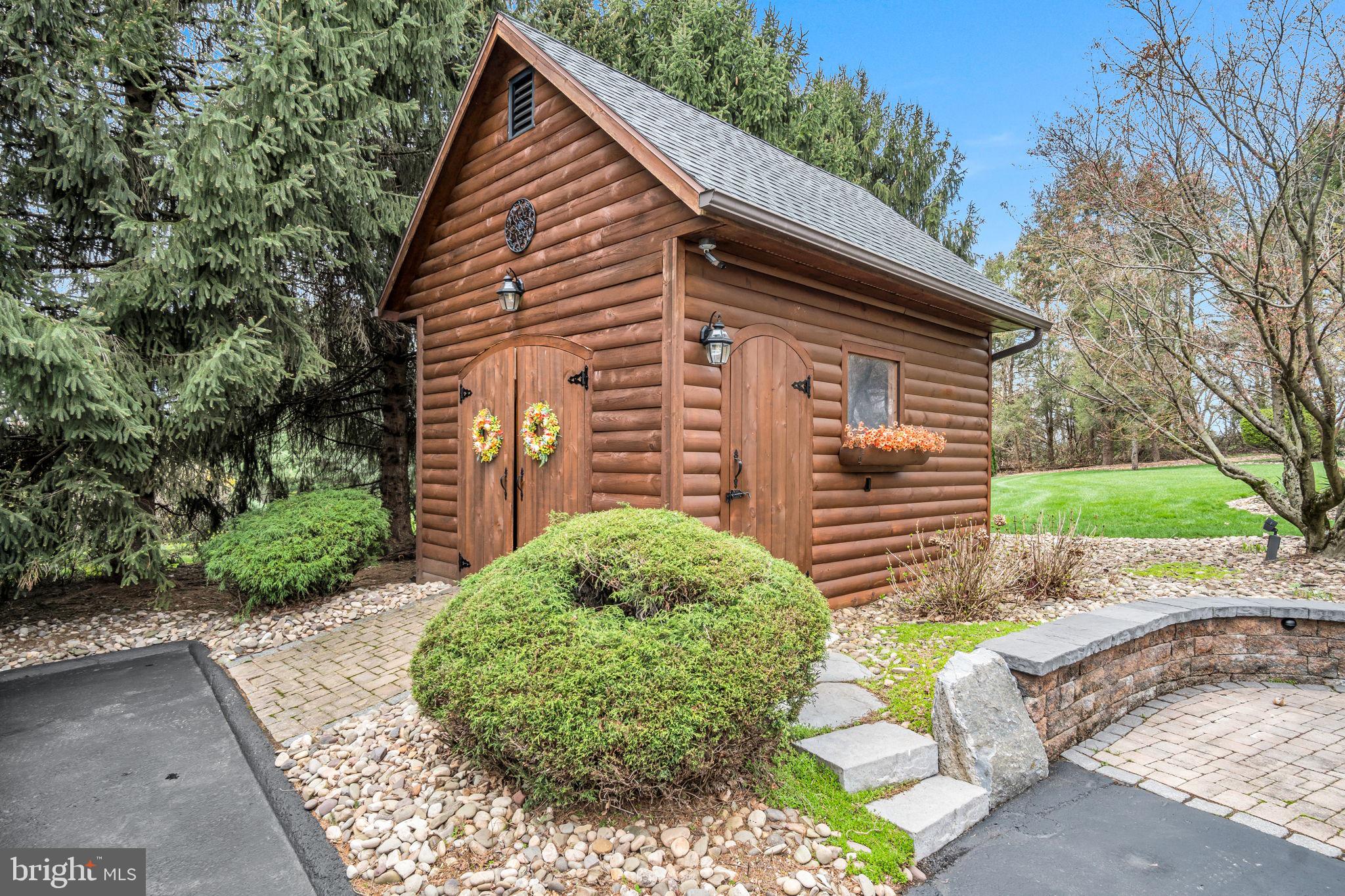 SHADY GROVE - Residential