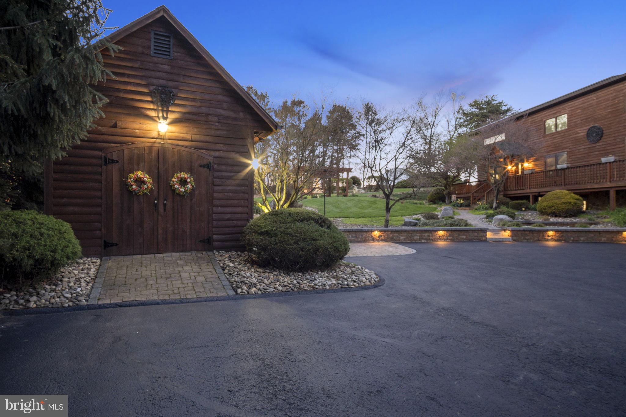 SHADY GROVE - Residential