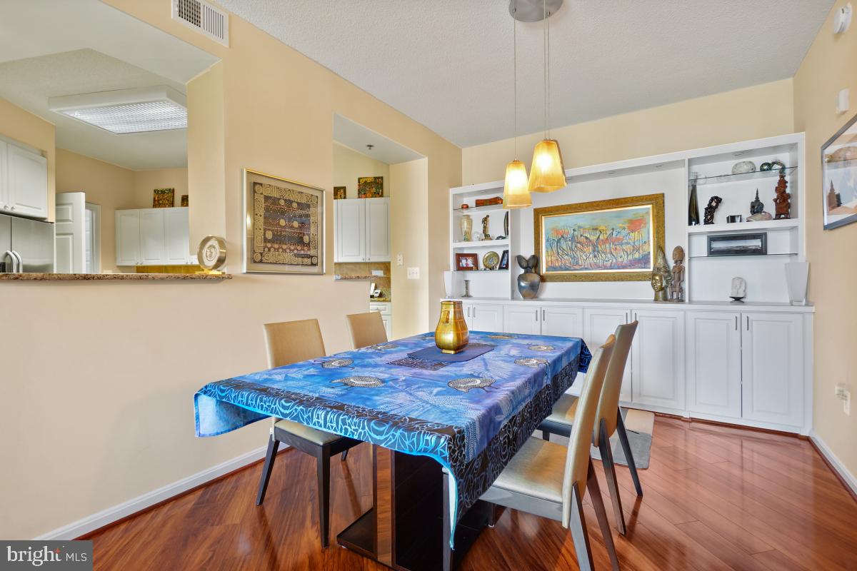 CREEKSIDE AT LEISURE WORLD - Residential