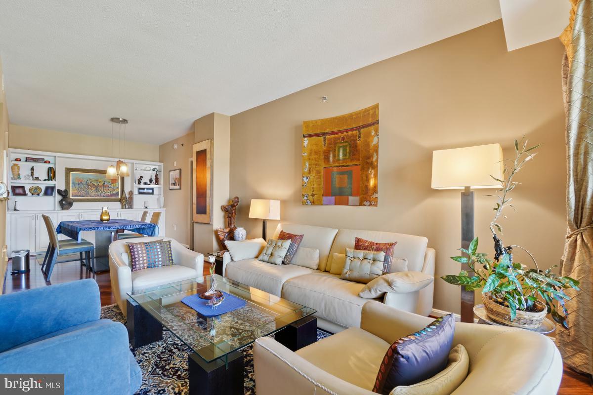 CREEKSIDE AT LEISURE WORLD - Residential