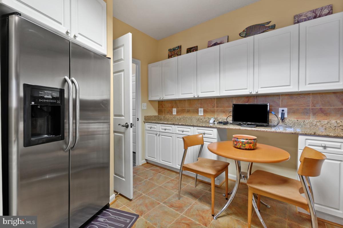 CREEKSIDE AT LEISURE WORLD - Residential