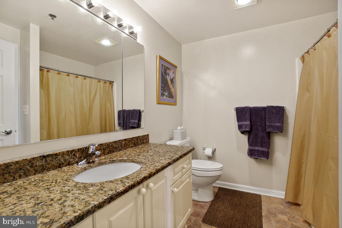 CREEKSIDE AT LEISURE WORLD - Residential