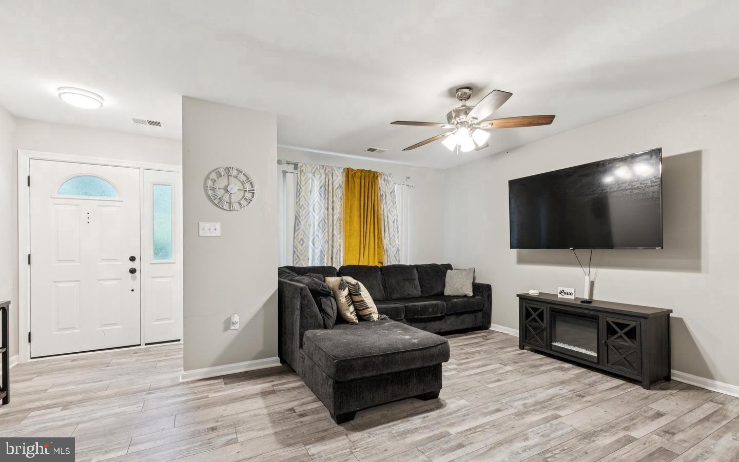 ST CHARLES HUNTINGTON - Residential