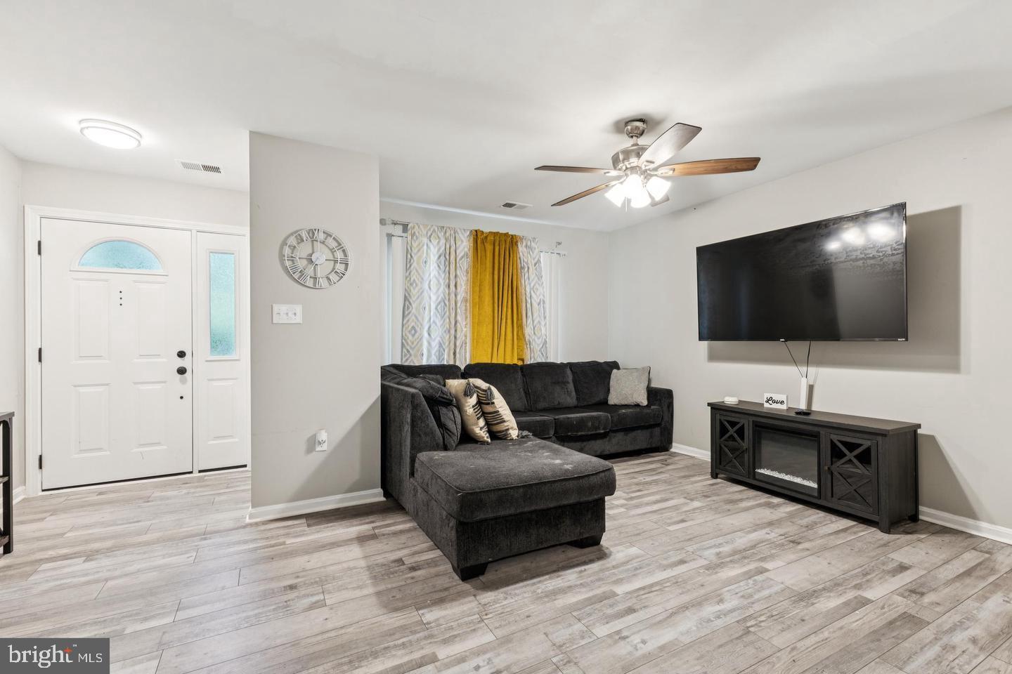 ST CHARLES HUNTINGTON - Residential