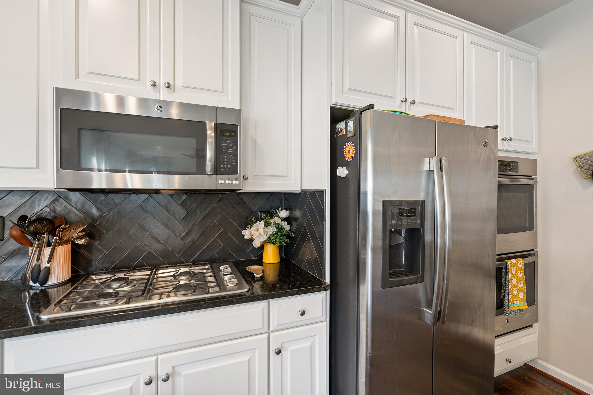 MAGNOLIA GREEN - Residential